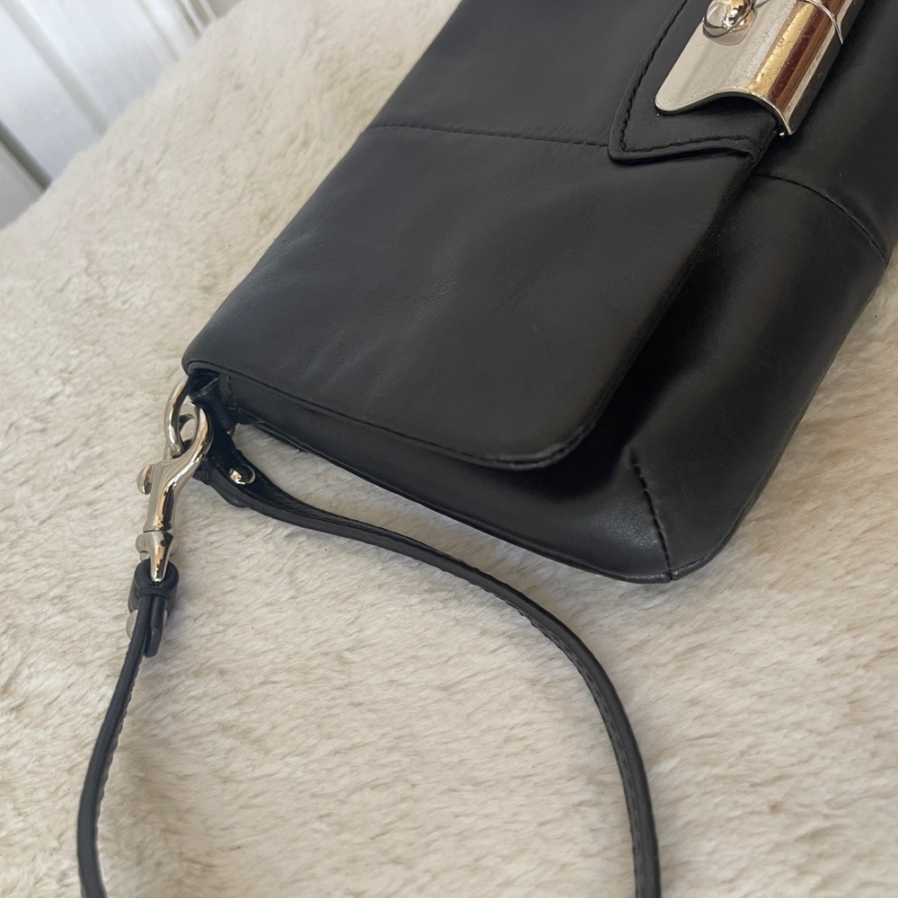 Coach leather clutch / Wristlet EUC - Picture 5 of 11